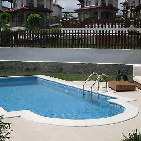 Vila Maple *