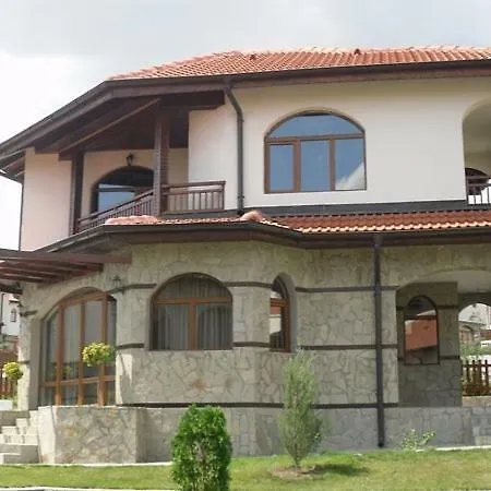 Vila Maple